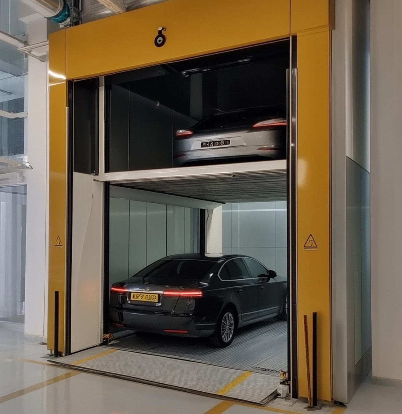 Goods / Freight Elevator

